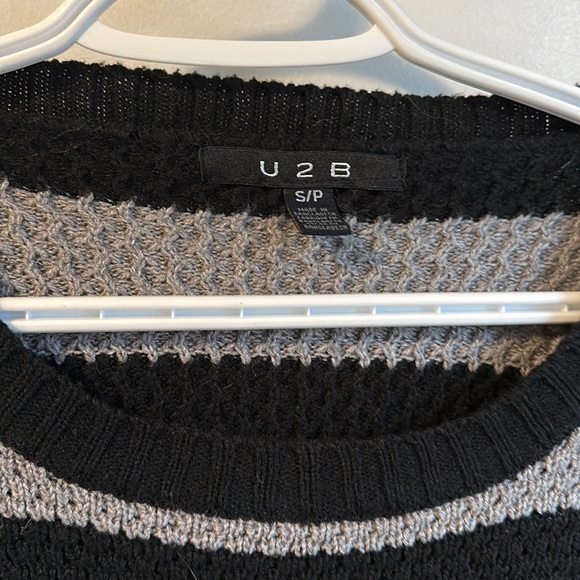 U2B- Knit long sleeve cuffed sweater with grey stripes. Slight crop EUC - Picture 5 of 7